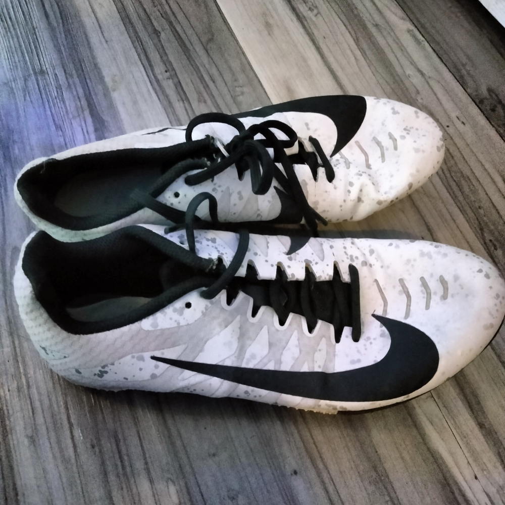 Track spikes